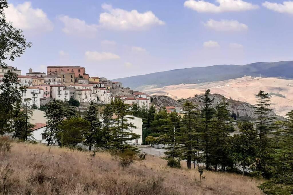 Le Origini Casa In Borgo Tipico Lucano Trivigno Εξωτερικό φωτογραφία