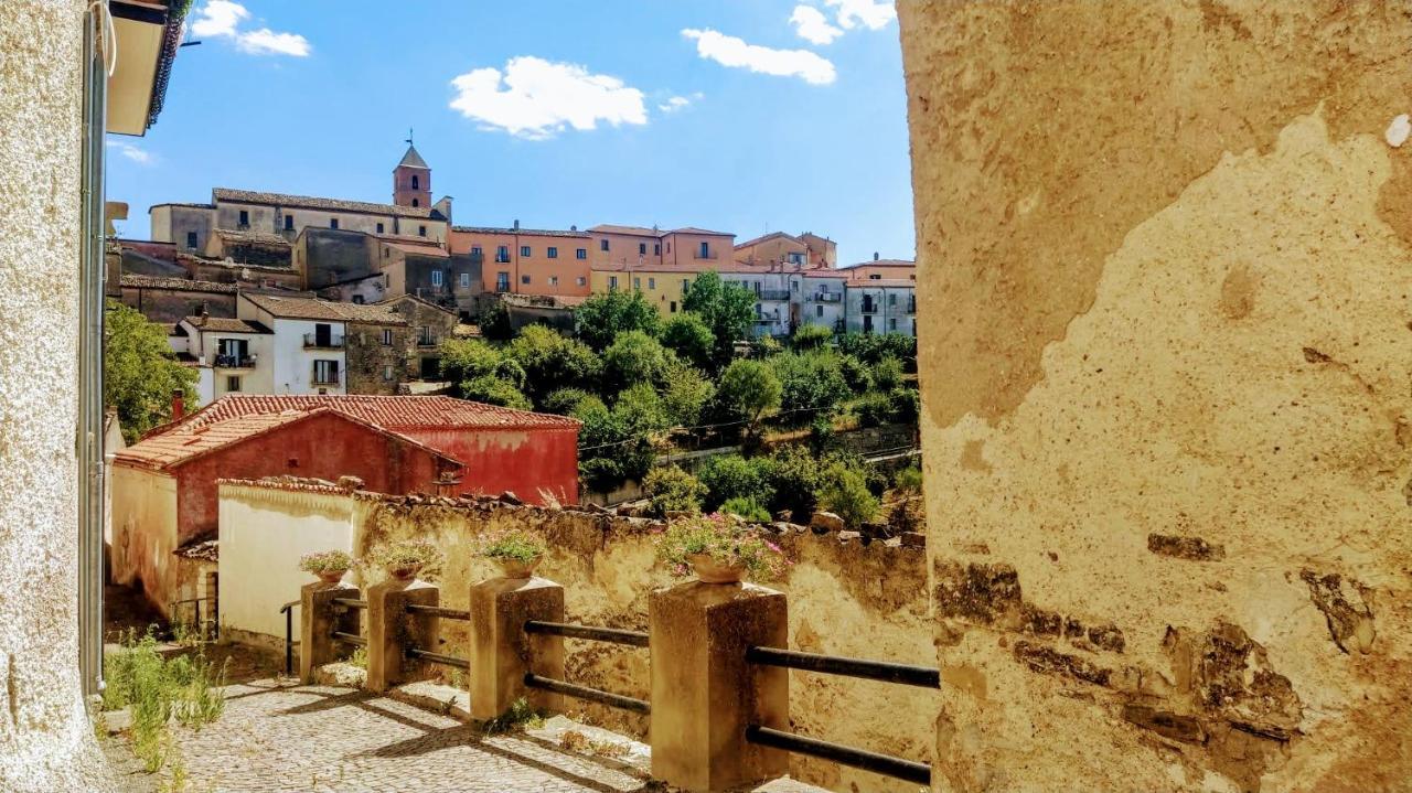 Le Origini Casa In Borgo Tipico Lucano Trivigno Εξωτερικό φωτογραφία